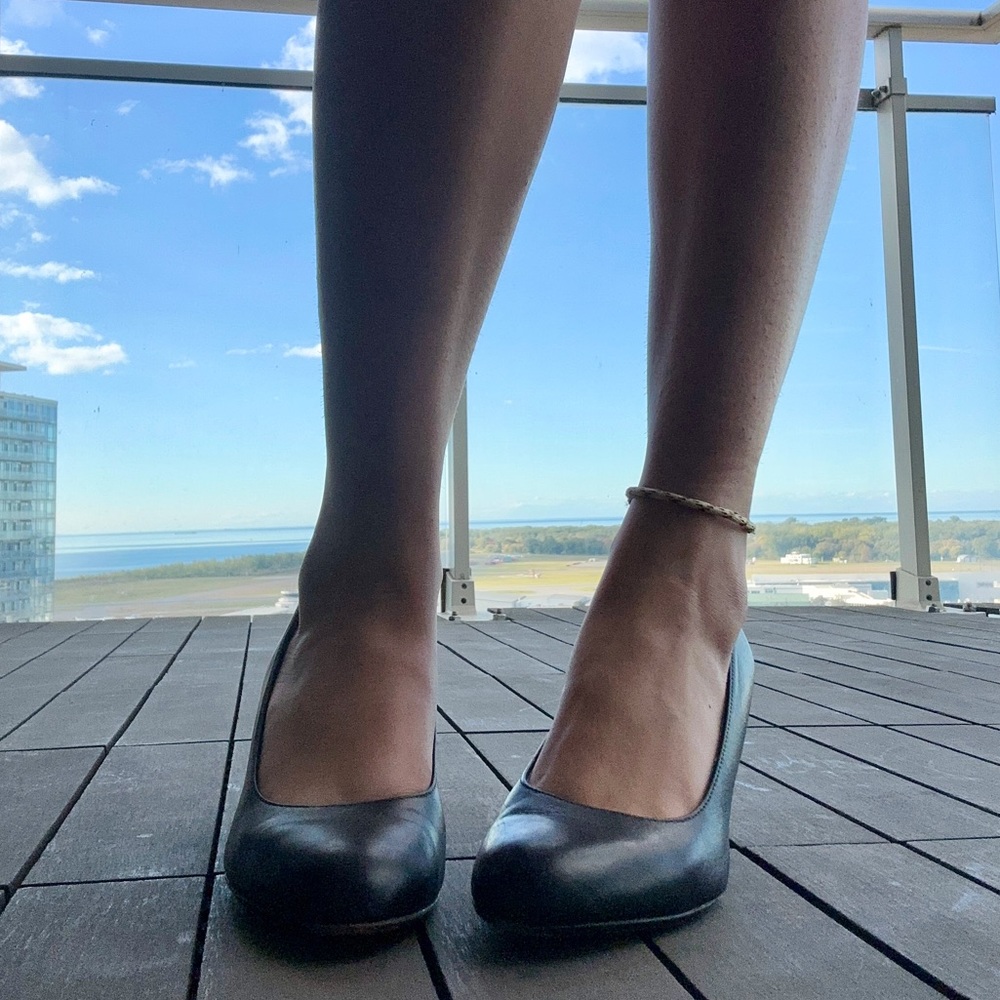 Clarks Size 5.5 Kitten Heel